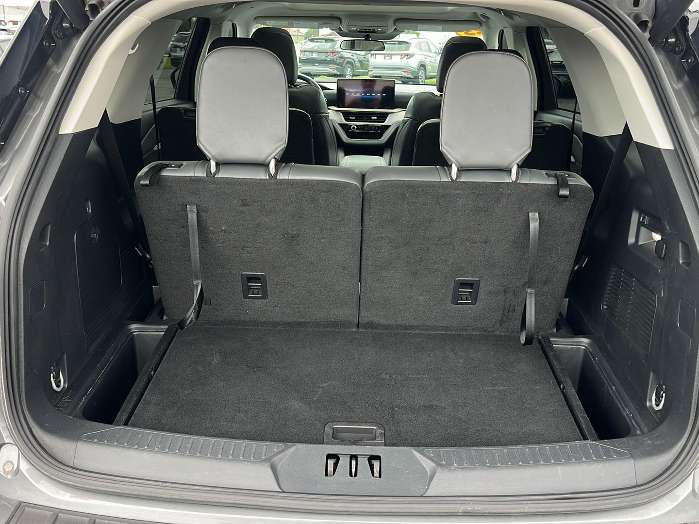 Used 2025 Ford Explorer - photo 21