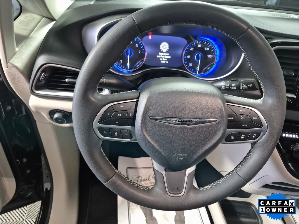 Used 2024 Chrysler Pacifica - photo 12