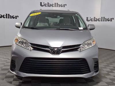 Used 2018 Toyota Sienna - photo 1