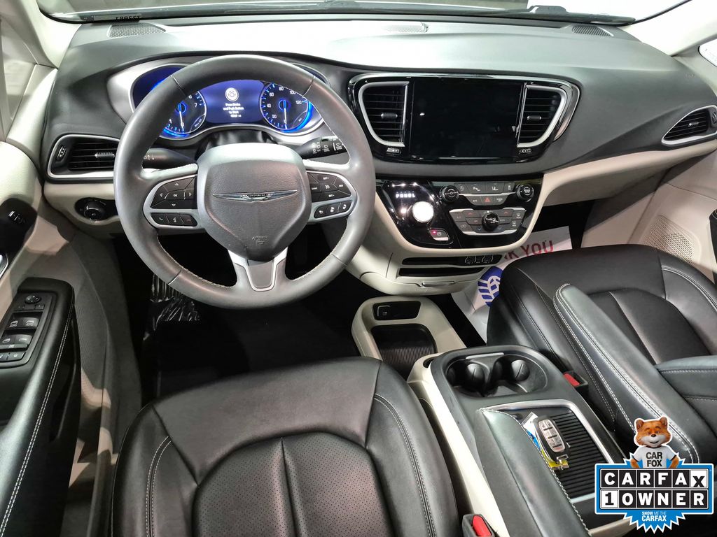 Used 2024 Chrysler Pacifica - photo 12