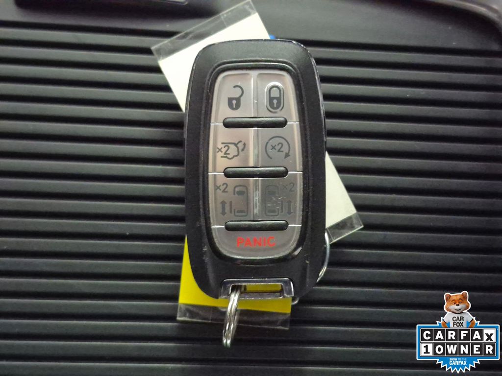 Used 2024 Chrysler Pacifica - photo 29