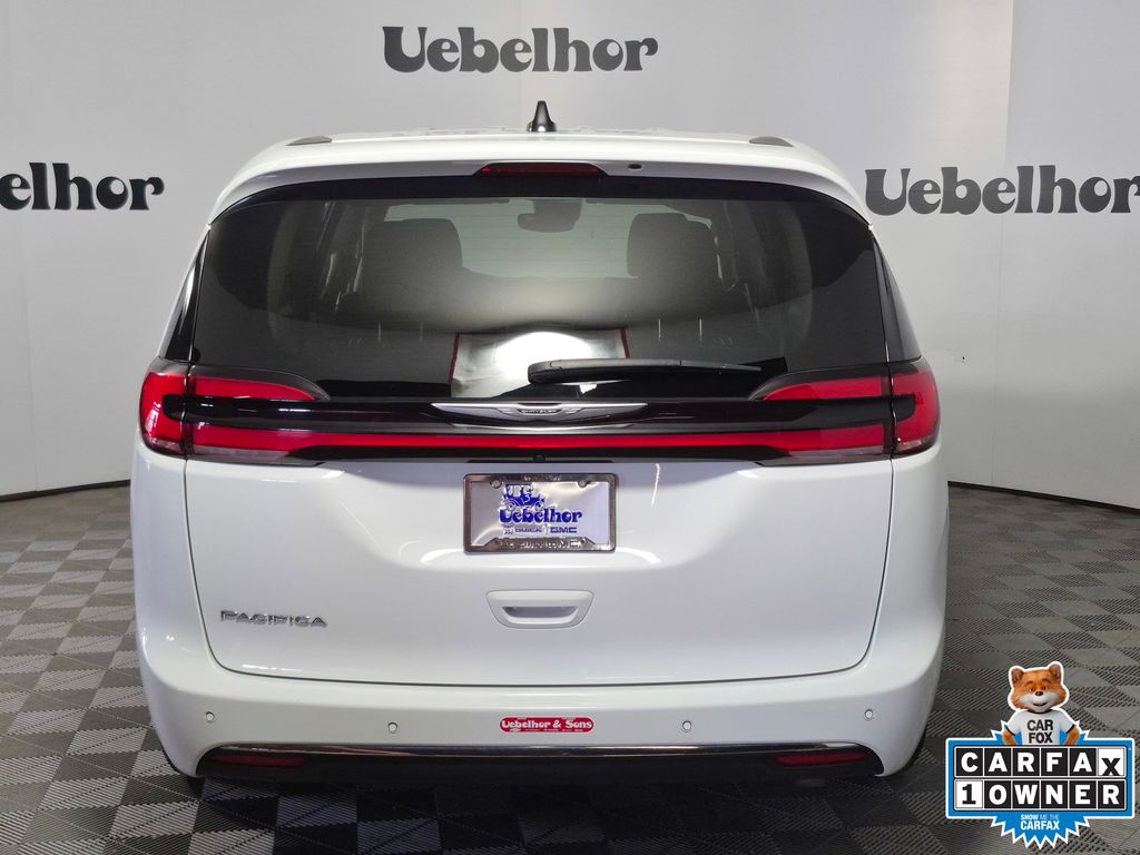 Used 2024 Chrysler Pacifica - photo 8