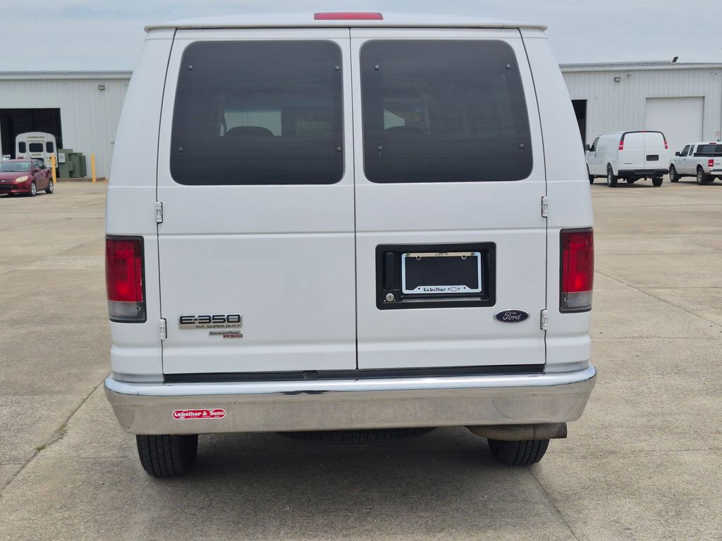 Used 2007 Ford E-350 - photo 7