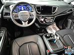 Used 2025 Chrysler Pacifica Select Minivan thumbnail 9