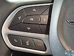 Used 2025 Chrysler Pacifica Select Minivan thumbnail 11