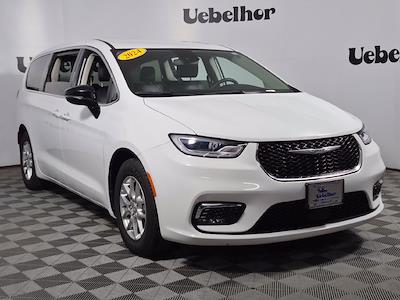 2024 Chrysler Pacifica FWD Minivan for sale #723363 - photo 1