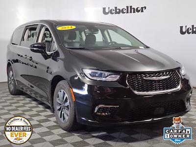 2024 Chrysler Pacifica FWD Minivan for sale #723364 - photo 1