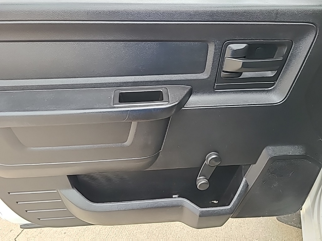 Used 2014 Ram 3500 - photo 16