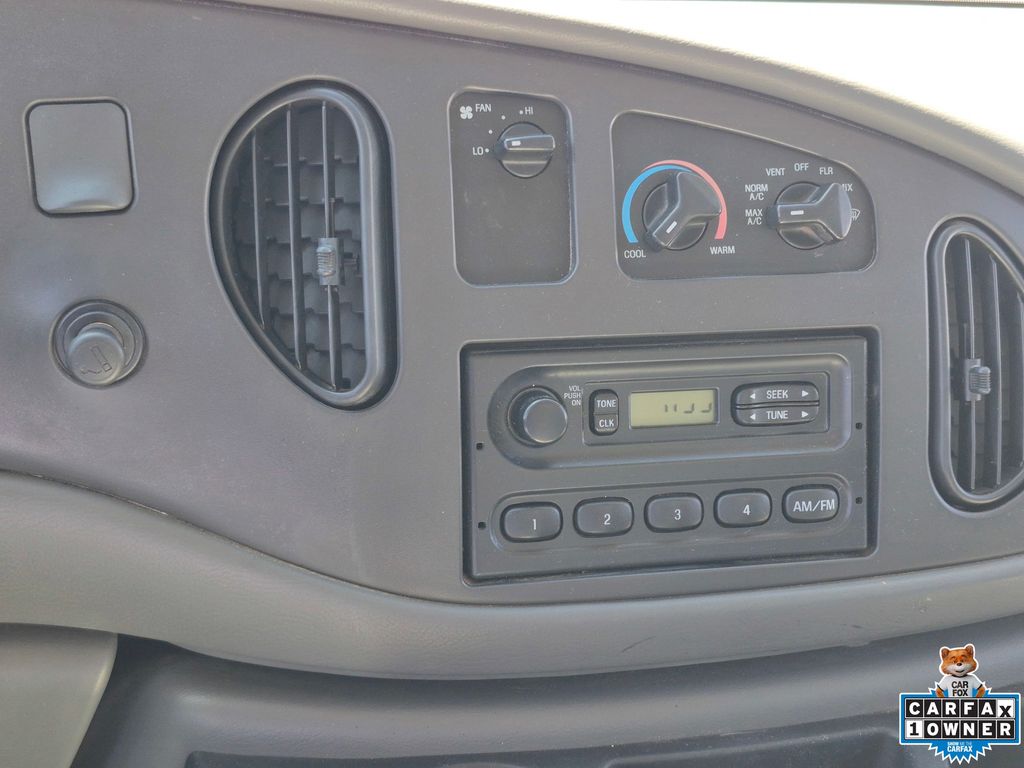 Used 2006 Ford E-150 - photo 17
