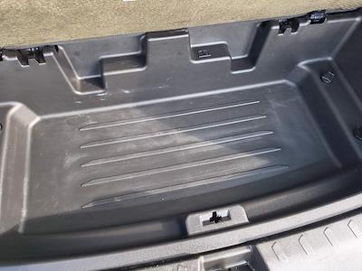 Used 2023 Chevrolet Traverse - photo 1