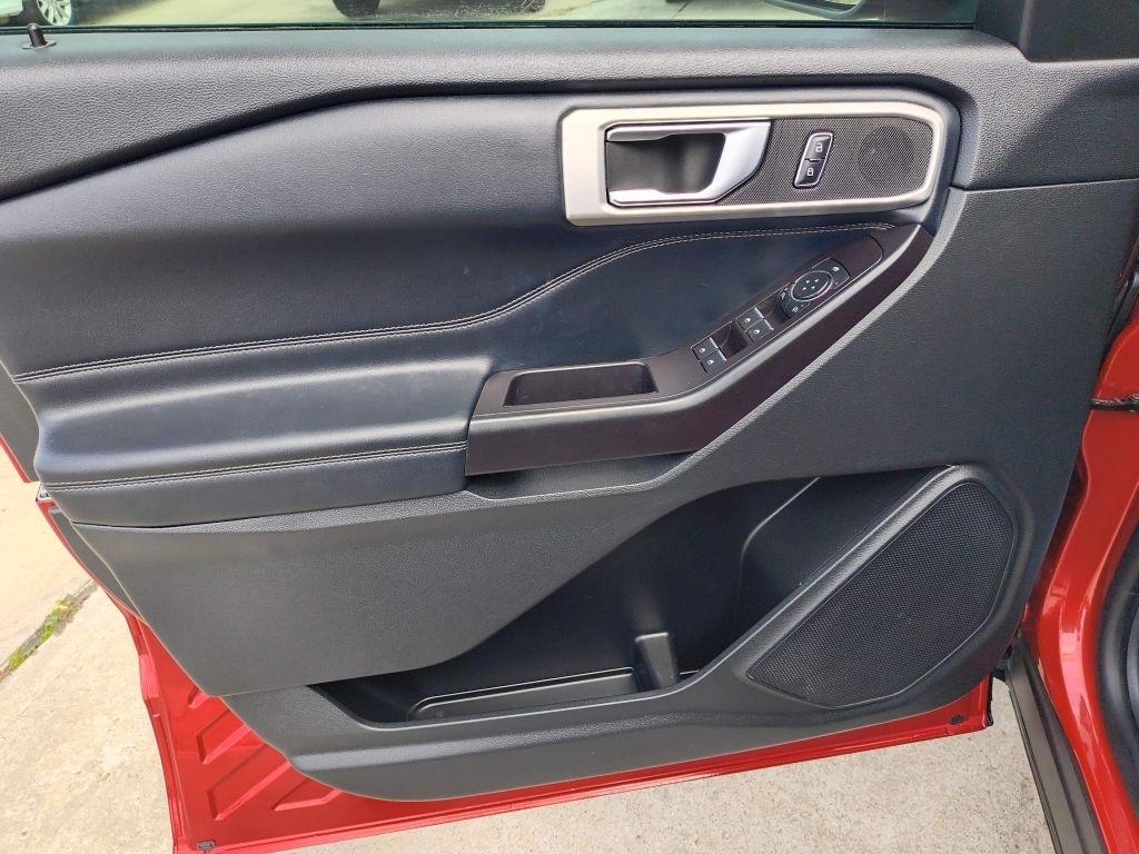 Used 2020 Ford Explorer - photo 12