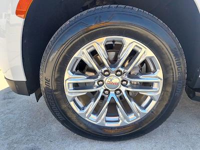 Used 2021 GMC Yukon - photo 1