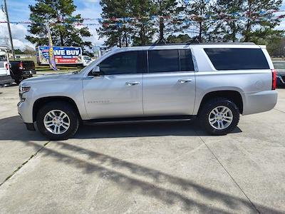 Used 2019 Chevrolet Suburban - photo 1