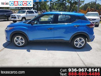 Used 2022 Nissan Kicks - photo 1