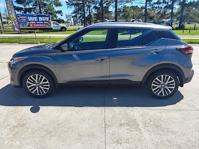 Used 2021 Nissan Kicks - photo 1
