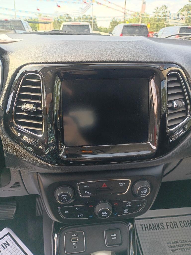 Used 2018 Jeep Compass - photo 11