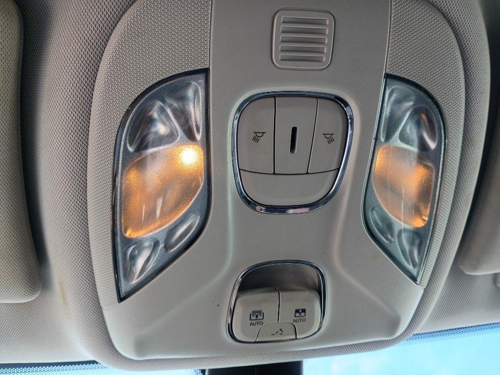 Used 2018 Jeep Compass - photo 13