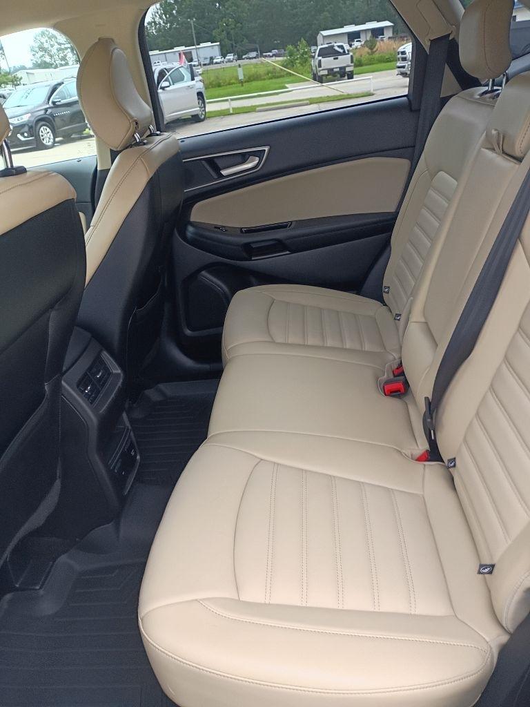 Used 2017 Ford Edge - photo 14