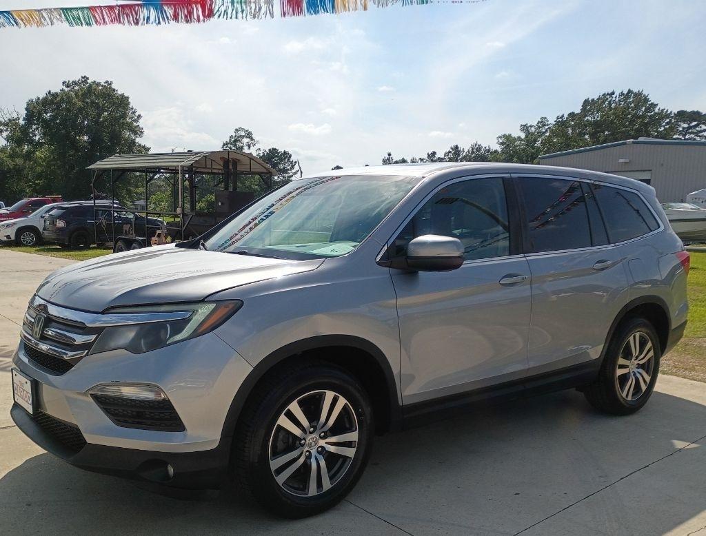 Used 2017 Honda Pilot - photo 1