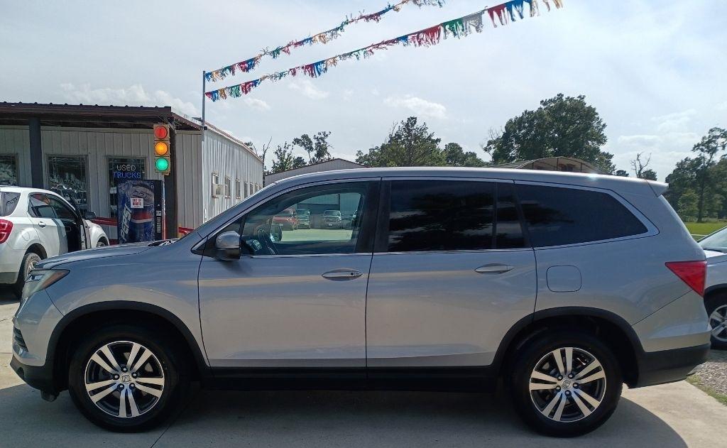 Used 2017 Honda Pilot - photo 5