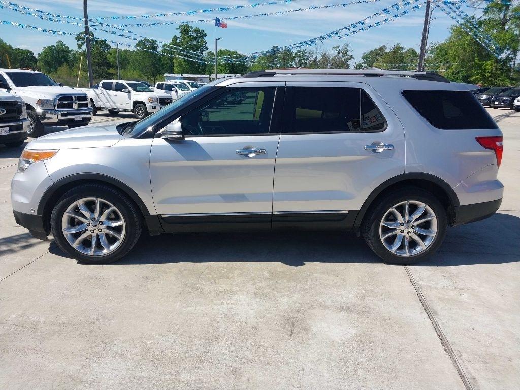 Used 2015 Ford Explorer - photo 2