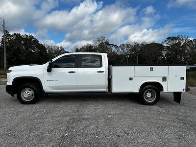 Used 2024 Chevrolet Silverado 3500 Crew Cab Cab Chassis for sale #30057 - photo 2