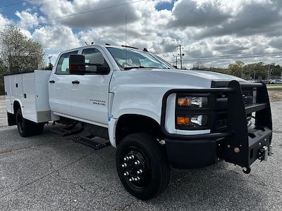 Used 2022 Chevrolet Silverado 5500 - photo 1