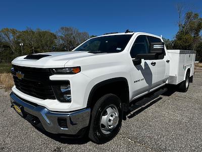 Used 2024 Chevrolet Silverado 3500 - photo 1