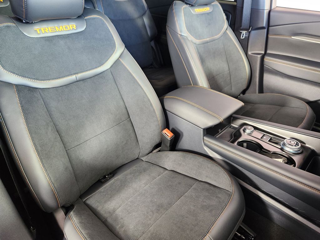 New 2026 Ford Explorer - photo 12