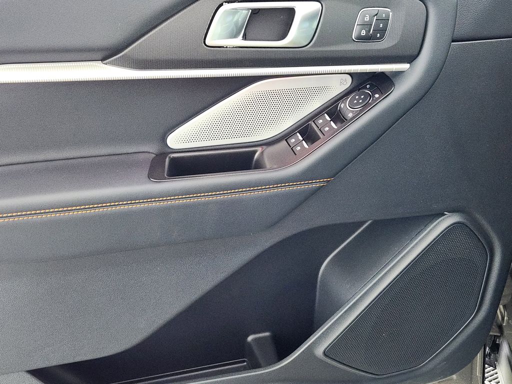 New 2026 Ford Explorer - photo 18