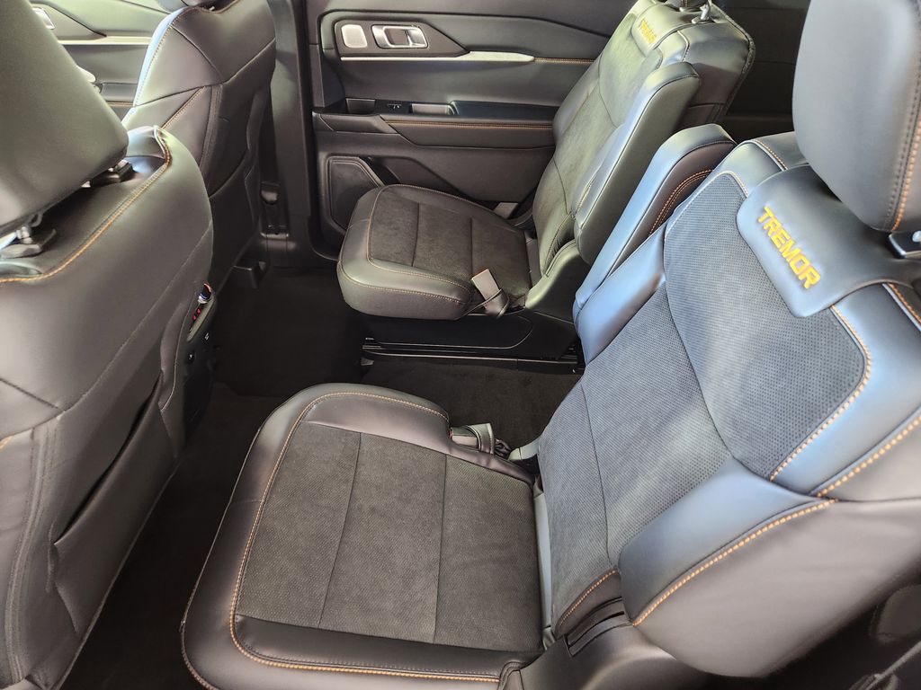New 2026 Ford Explorer - photo 16