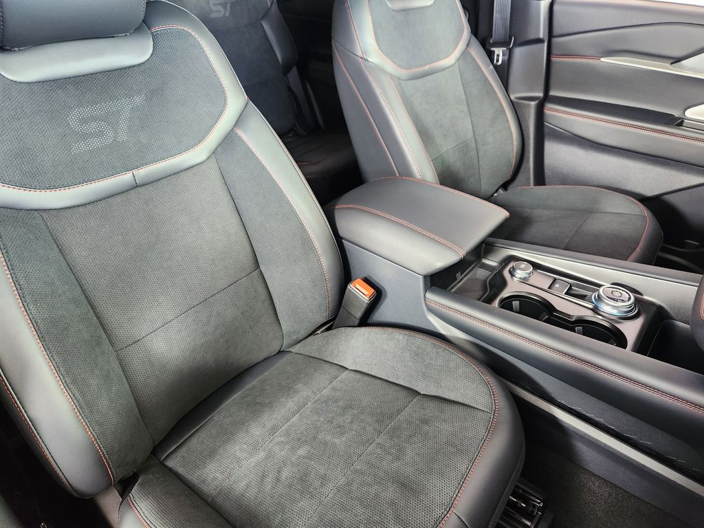 New 2026 Ford Explorer - photo 12
