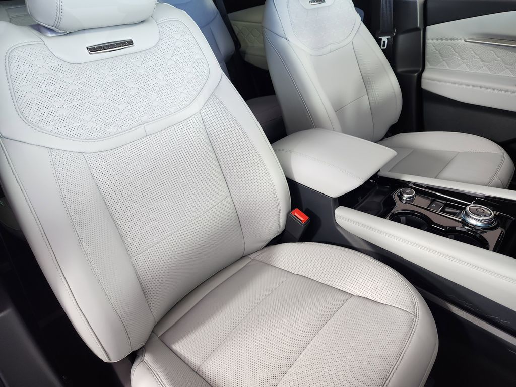 New 2026 Ford Explorer - photo 12