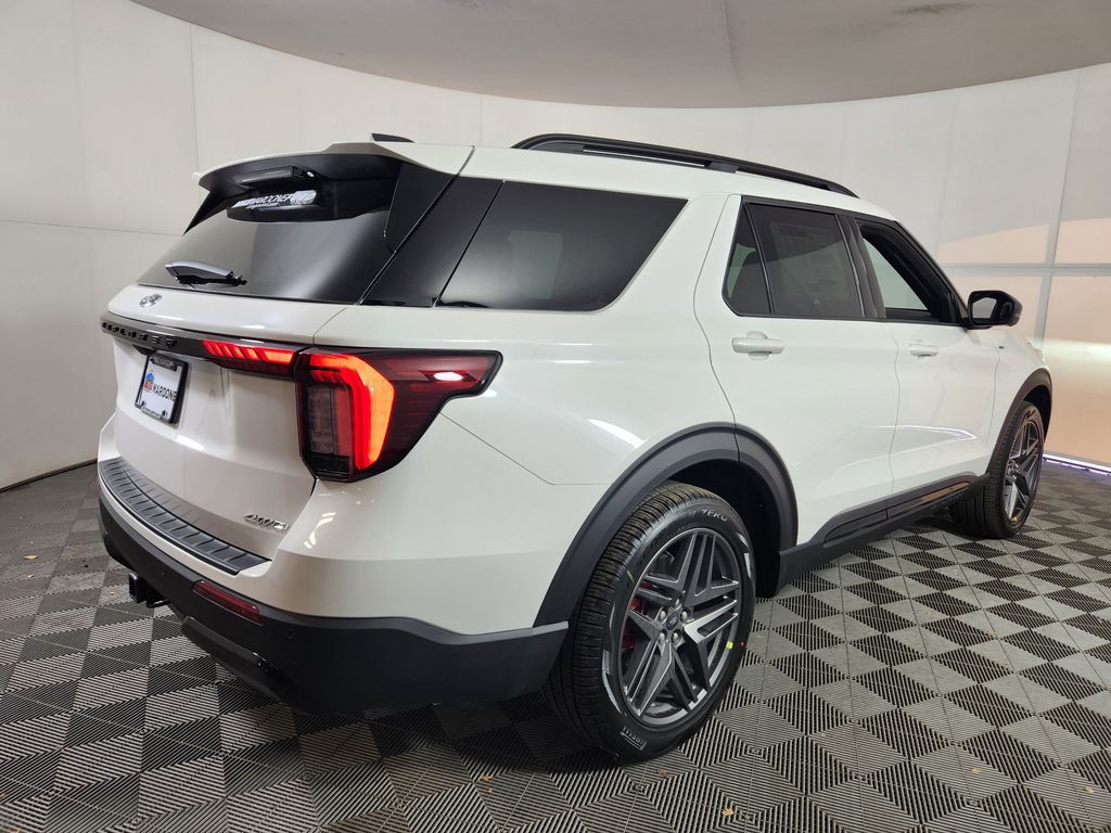 New 2026 Ford Explorer - photo 2