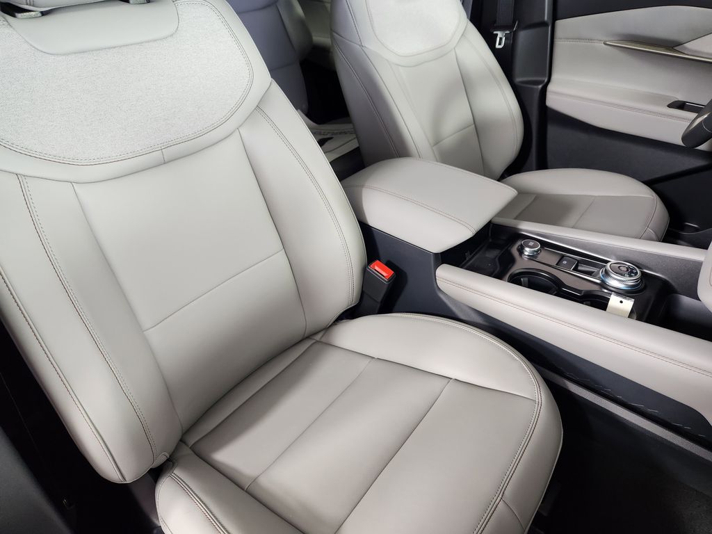 New 2026 Ford Explorer - photo 12