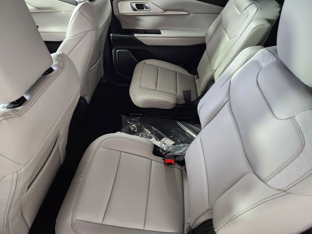 New 2026 Ford Explorer - photo 16
