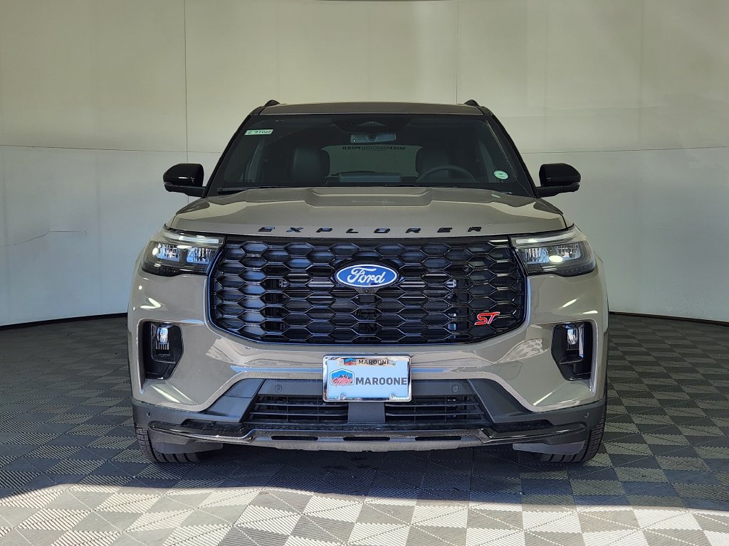 New 2027 Ford Explorer - photo 2