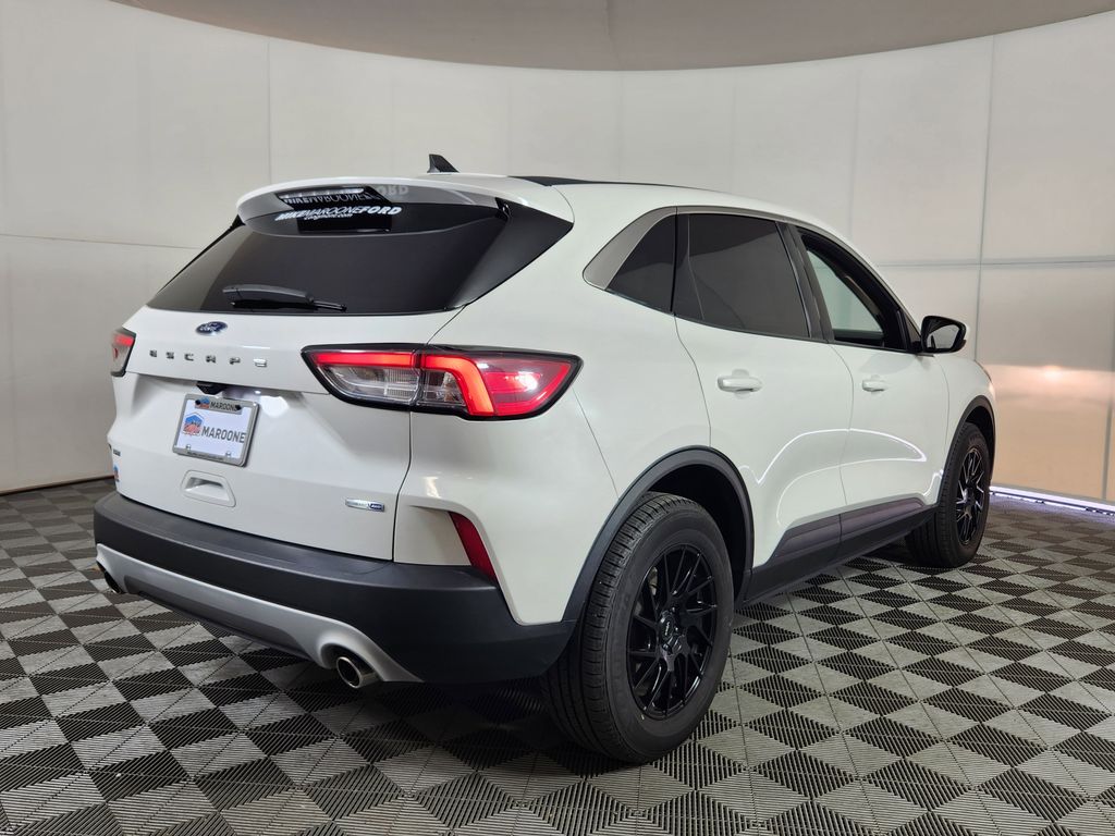 Used 2020 Ford Escape - photo 9
