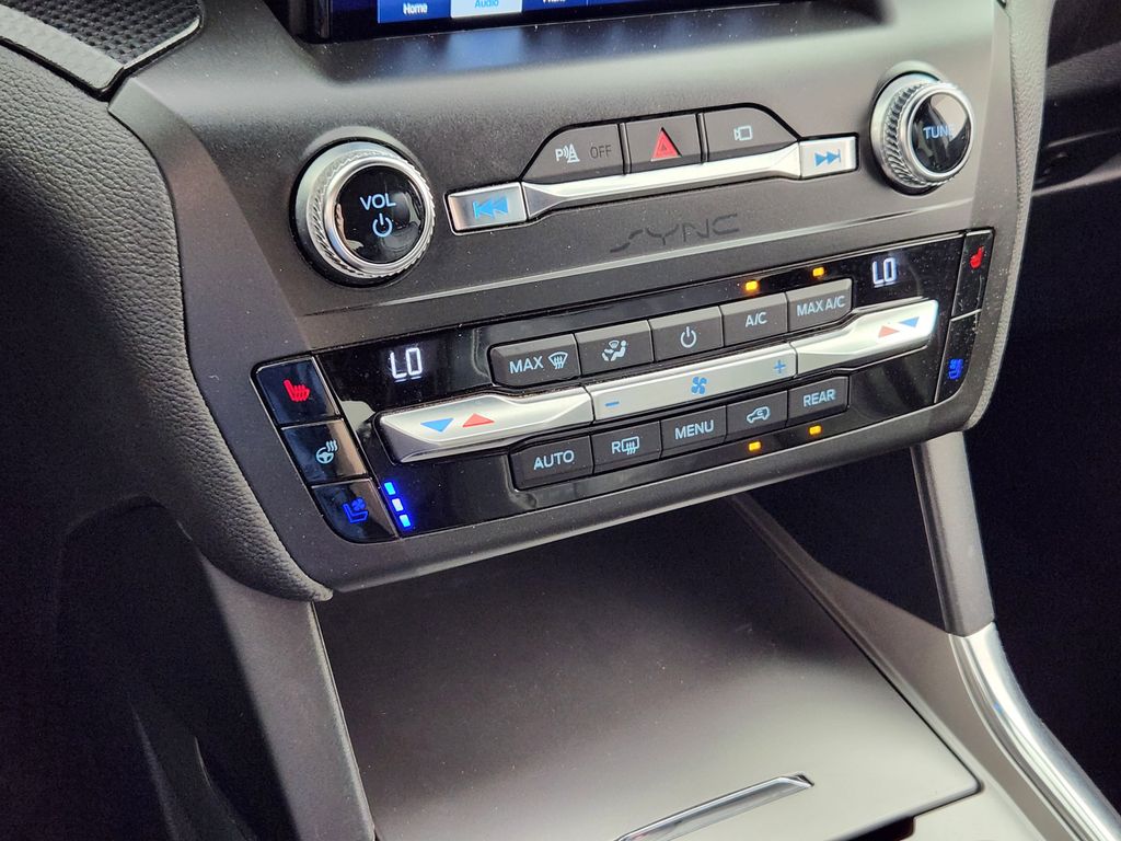 Used 2020 Ford Explorer - photo 26