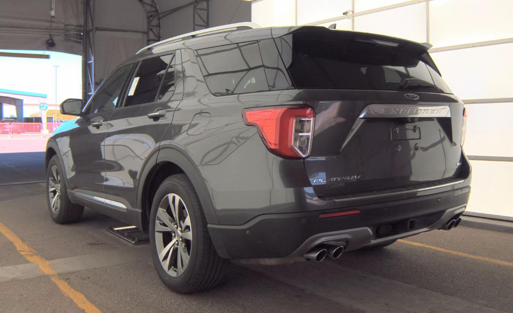 Used 2020 Ford Explorer - photo 2
