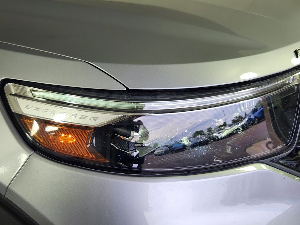 Used 2020 Ford Explorer - photo 1