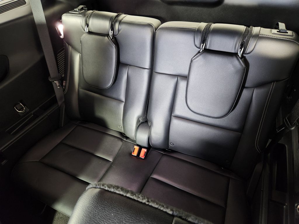 Used 2020 Ford Explorer - photo 8