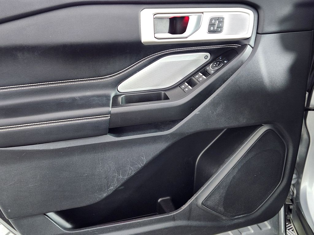 Used 2020 Ford Explorer - photo 10