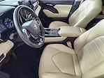 2021 Toyota Highlander AWD SUV for sale #MV45587 - photo 11