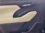 2021 Toyota Highlander AWD SUV for sale #MV45587 - photo 16