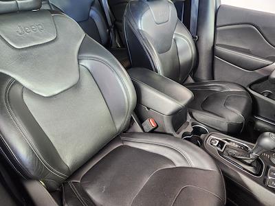 Used 2019 Jeep Cherokee - photo 1