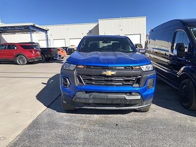 Used 2024 Chevrolet Colorado - photo 1