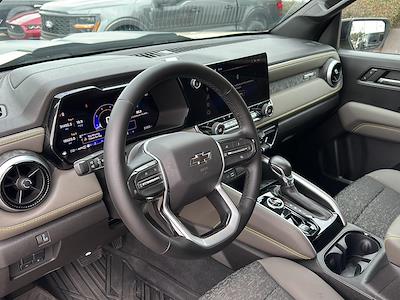 Used 2024 Chevrolet Colorado - photo 1