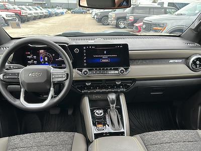 Used 2024 Chevrolet Colorado - photo 1