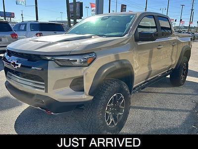 Used 2024 Chevrolet Colorado - photo 1